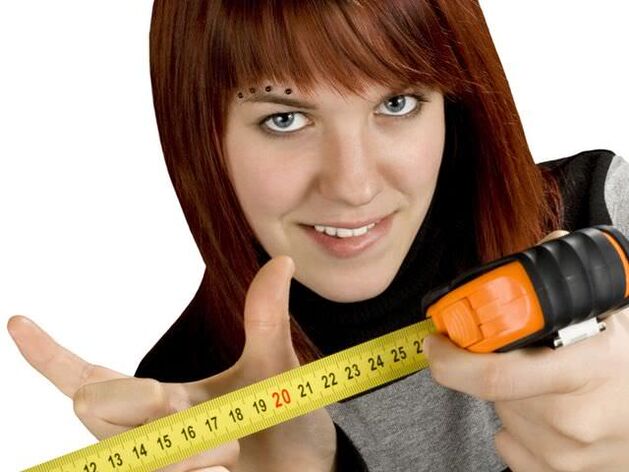 nena mostra o tamaño do pene pequeno como agrandar